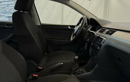 Skoda Rapid I, 2019 год, 1 222 000 рублей, 10 фотография