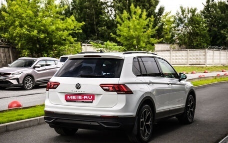 Volkswagen Tiguan II, 2021 год, 2 799 000 рублей, 7 фотография
