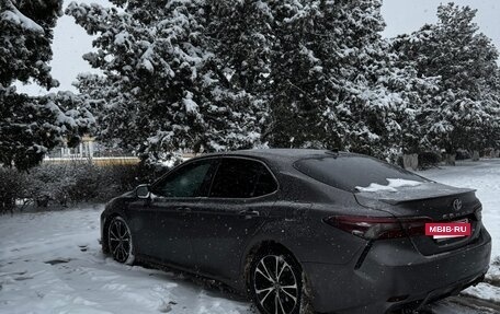 Toyota Camry, 2018 год, 2 300 000 рублей, 3 фотография
