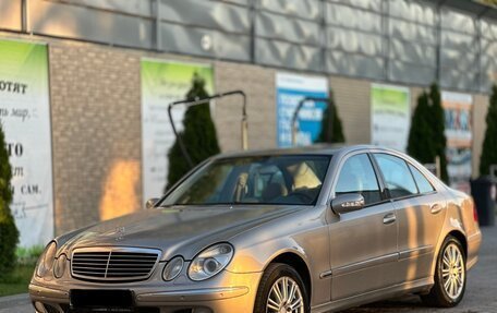 Mercedes-Benz E-Класс, 2004 год, 670 000 рублей, 1 фотография