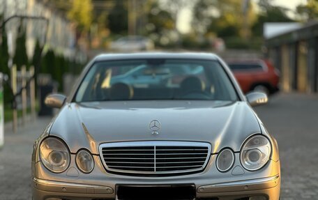 Mercedes-Benz E-Класс, 2004 год, 670 000 рублей, 2 фотография