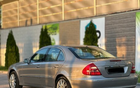 Mercedes-Benz E-Класс, 2004 год, 670 000 рублей, 5 фотография