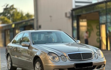 Mercedes-Benz E-Класс, 2004 год, 670 000 рублей, 3 фотография
