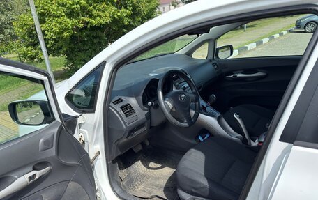 Toyota Auris II, 2008 год, 700 000 рублей, 6 фотография