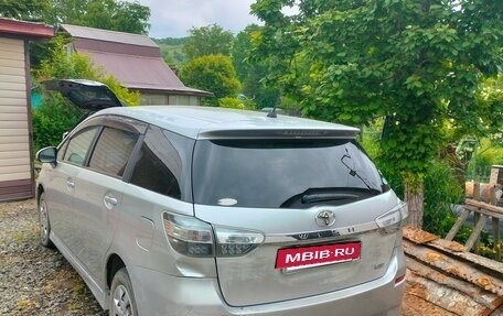Toyota Wish II, 2012 год, 1 000 000 рублей, 5 фотография