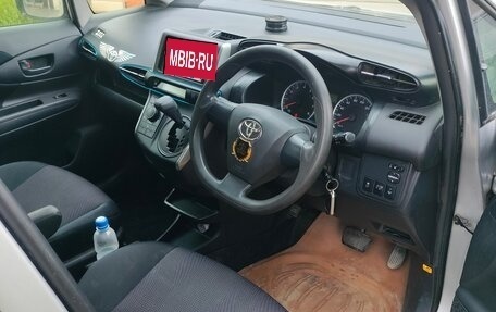 Toyota Wish II, 2012 год, 1 000 000 рублей, 7 фотография