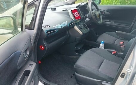 Toyota Wish II, 2012 год, 1 000 000 рублей, 8 фотография