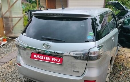 Toyota Wish II, 2012 год, 1 000 000 рублей, 4 фотография
