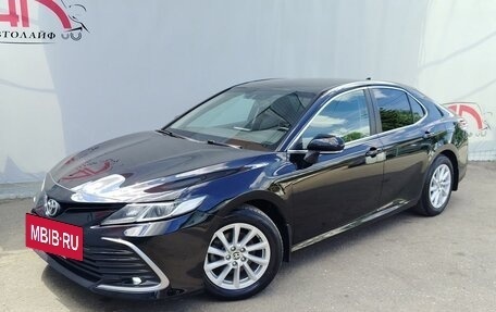 Toyota Camry, 2021 год, 2 500 000 рублей, 2 фотография