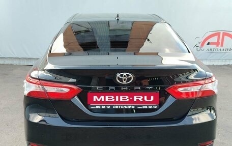 Toyota Camry, 2021 год, 2 500 000 рублей, 7 фотография