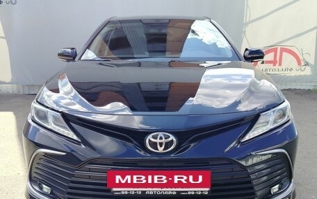 Toyota Camry, 2021 год, 2 500 000 рублей, 5 фотография