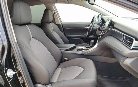 Toyota Camry, 2021 год, 2 500 000 рублей, 12 фотография