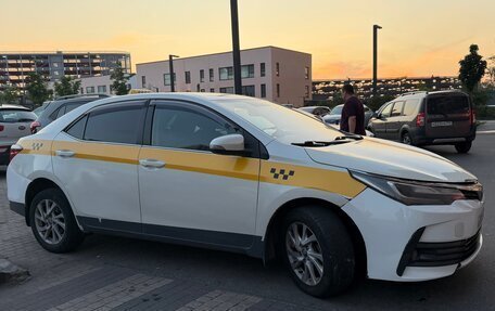 Toyota Corolla, 2017 год, 800 000 рублей, 3 фотография
