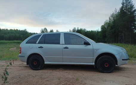 Skoda Fabia I, 2002 год, 210 000 рублей, 2 фотография