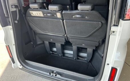Honda Stepwgn IV, 2016 год, 1 345 000 рублей, 6 фотография