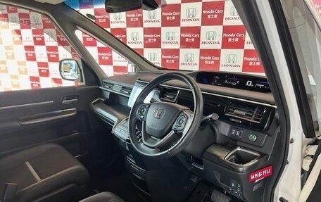 Honda Stepwgn IV, 2016 год, 1 345 000 рублей, 7 фотография