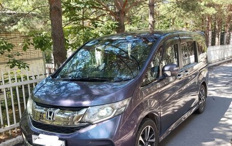 Honda Stepwgn IV, 2015 год, 1 499 000 рублей, 4 фотография