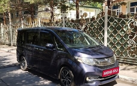 Honda Stepwgn IV, 2015 год, 1 499 000 рублей, 2 фотография