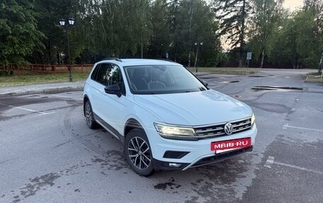 Volkswagen Tiguan II, 2019 год, 2 550 000 рублей, 3 фотография