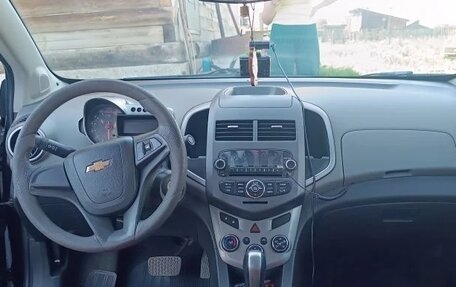 Chevrolet Aveo III, 2012 год, 600 000 рублей, 4 фотография