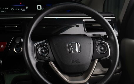 Honda Stepwgn IV, 2015 год, 1 849 000 рублей, 21 фотография