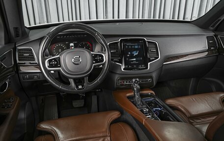 Volvo XC90 II рестайлинг, 2017 год, 3 749 000 рублей, 6 фотография