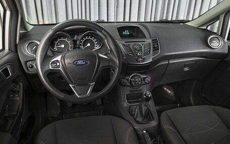 Ford Fiesta, 2016 год, 967 000 рублей, 6 фотография