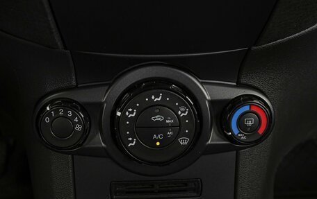 Ford Fiesta, 2016 год, 967 000 рублей, 13 фотография