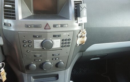 Opel Zafira B, 2007 год, 700 000 рублей, 8 фотография
