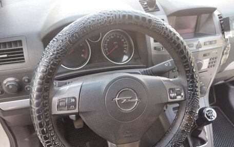 Opel Zafira B, 2007 год, 700 000 рублей, 15 фотография