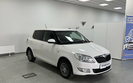 Skoda Fabia II, 2011 год, 450 000 рублей, 3 фотография