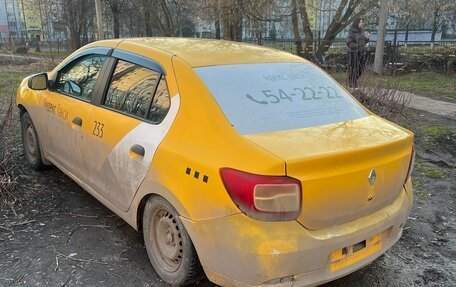 Renault Logan II, 2016 год, 200 000 рублей, 3 фотография