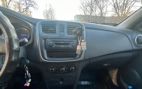 Renault Logan II, 2016 год, 200 000 рублей, 4 фотография