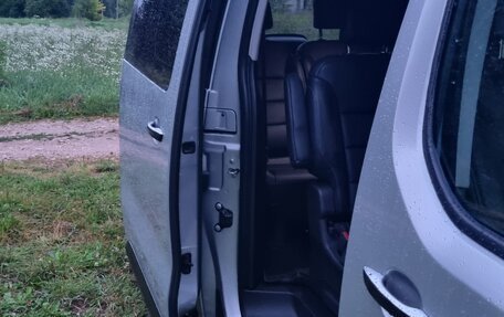 Peugeot Traveller I, 2022 год, 4 190 000 рублей, 8 фотография