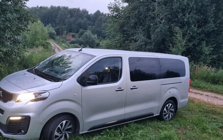 Peugeot Traveller I, 2022 год, 4 190 000 рублей, 16 фотография