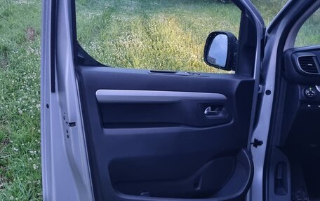 Peugeot Traveller I, 2022 год, 4 190 000 рублей, 28 фотография