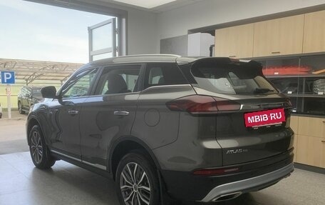 Geely Atlas, 2023 год, 2 300 000 рублей, 6 фотография