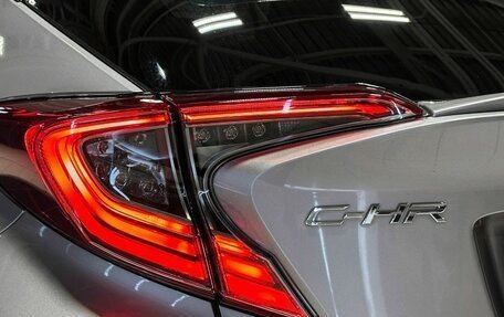 Toyota C-HR I рестайлинг, 2018 год, 1 857 000 рублей, 8 фотография