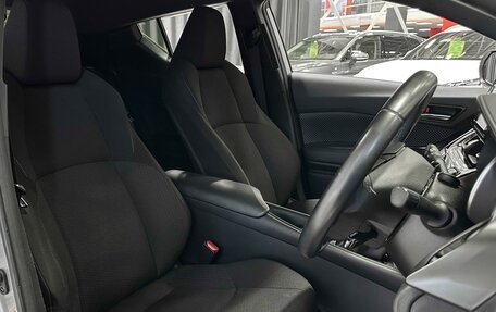 Toyota C-HR I рестайлинг, 2018 год, 1 857 000 рублей, 13 фотография