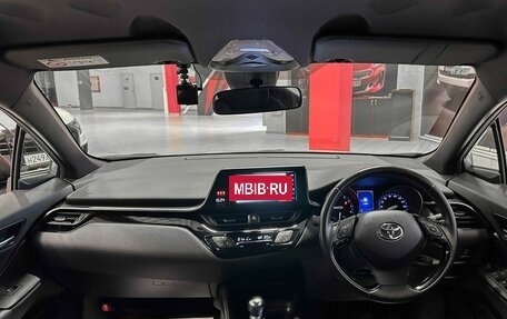 Toyota C-HR I рестайлинг, 2018 год, 1 857 000 рублей, 28 фотография