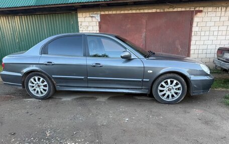Hyundai Sonata IV рестайлинг, 2005 год, 410 000 рублей, 1 фотография