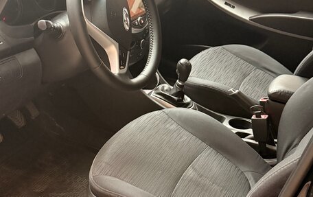 Hyundai Solaris II рестайлинг, 2016 год, 750 000 рублей, 10 фотография