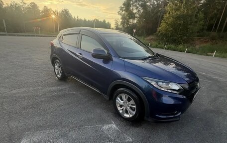 Honda Vezel, 2016 год, 1 680 000 рублей, 5 фотография