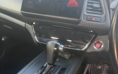 Honda Vezel, 2016 год, 1 680 000 рублей, 8 фотография