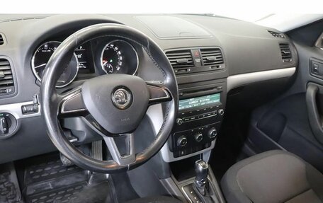 Skoda Yeti I рестайлинг, 2015 год, 1 456 000 рублей, 6 фотография