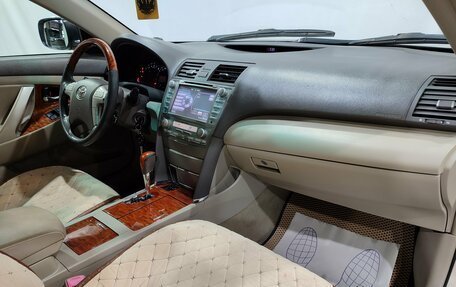 Toyota Camry, 2008 год, 900 000 рублей, 14 фотография