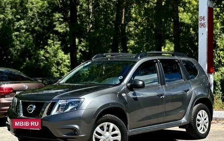 Nissan Terrano III, 2015 год, 1 249 000 рублей, 2 фотография