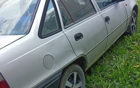 Daewoo Nexia I рестайлинг, 2002 год, 83 000 рублей, 6 фотография