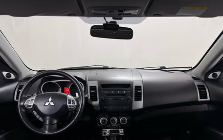 Mitsubishi Outlander III рестайлинг 3, 2007 год, 1 150 000 рублей, 8 фотография