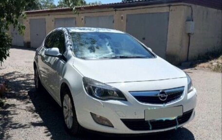 Opel Astra J, 2010 год, 600 000 рублей, 2 фотография